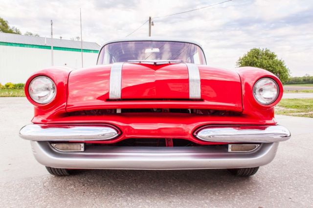 1955 Pontiac Chieftain - photo 2