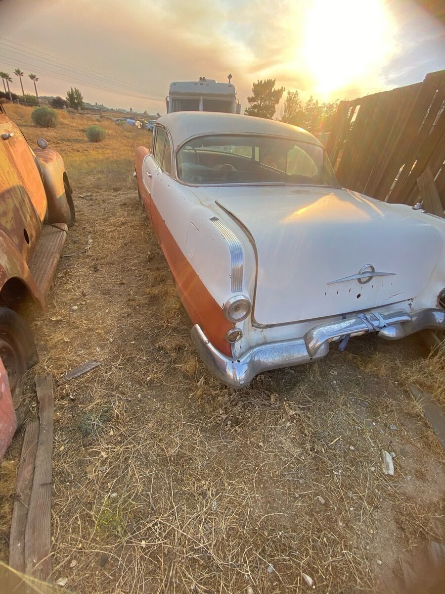 1955 Pontiac Chieftain Hardtop - photo 3