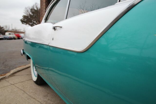 1955 Pontiac Chieftain - 2 Door - Fully Restored - photo 8