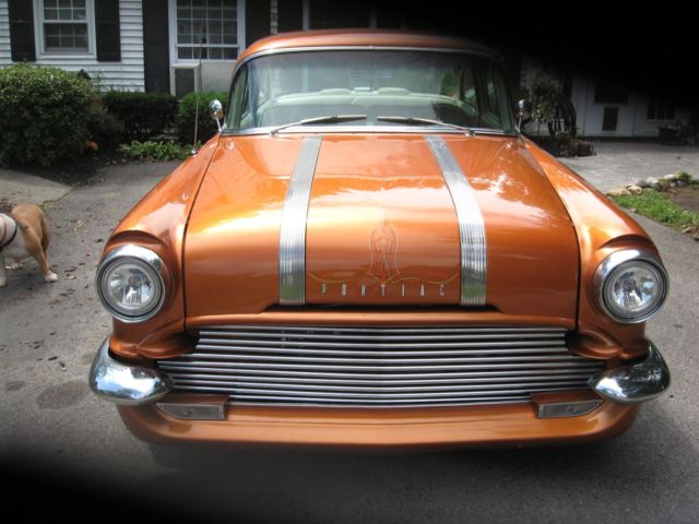 1955 Pontiac 2 Door Sedan - photo 2