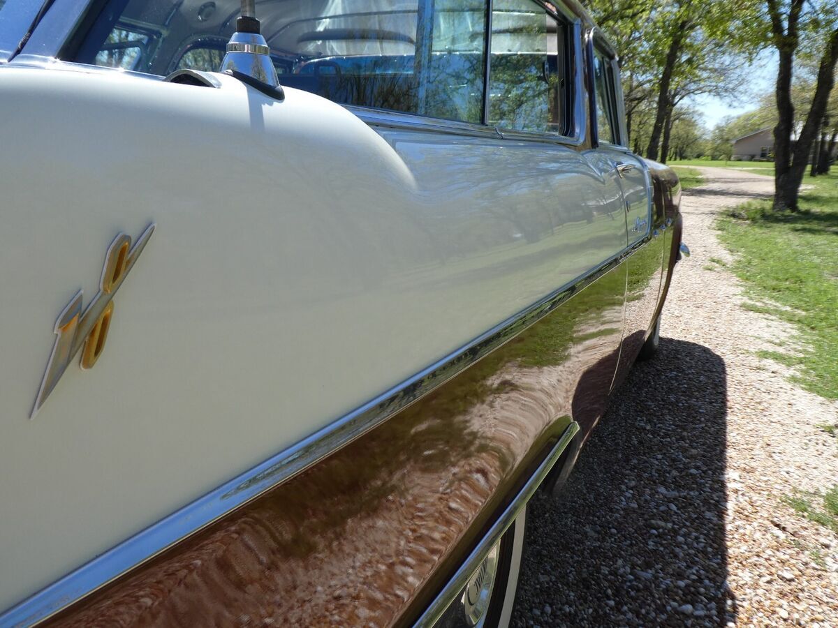 1955 Pontiac Star Chief Safari Wagon - photo 11