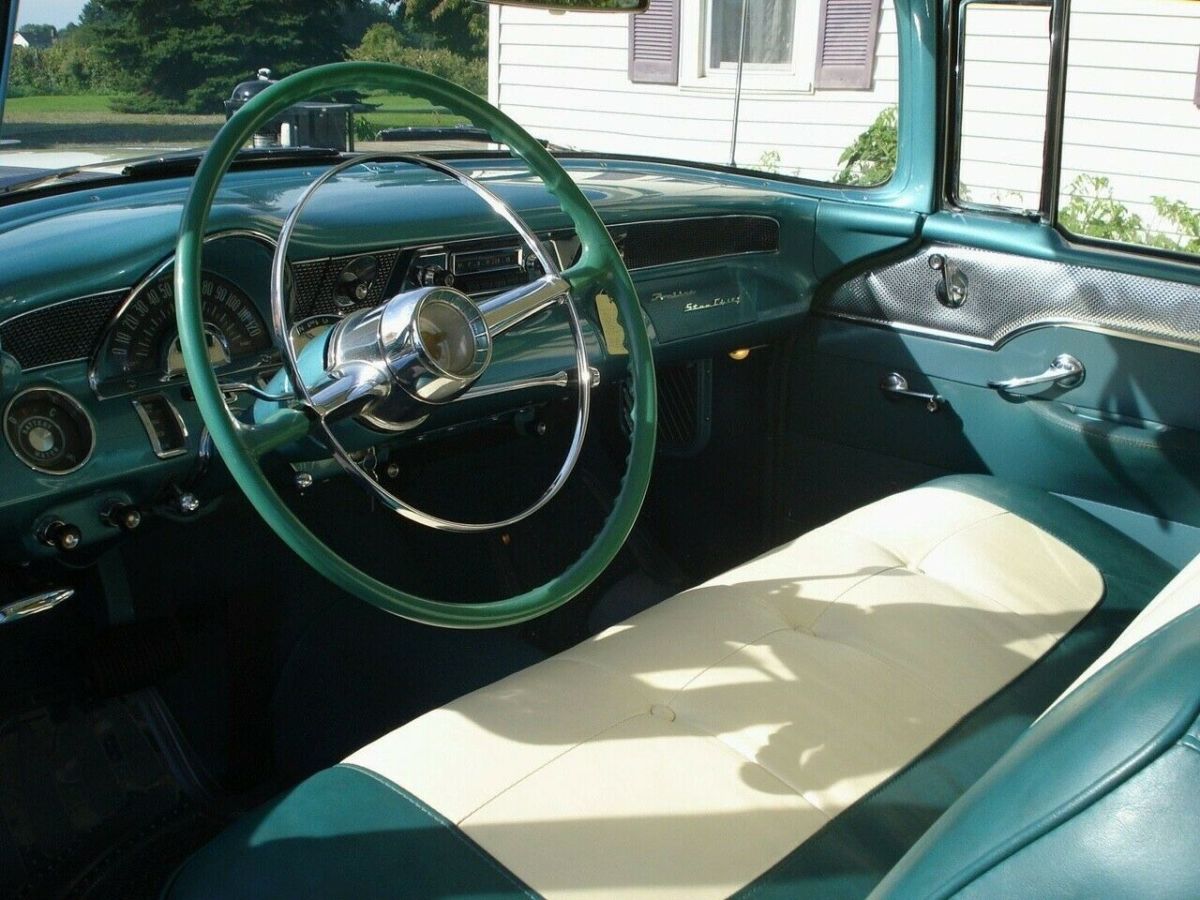 1955 Pontiac Catalina Star Chief Custom Catalina Hardtop - photo 4