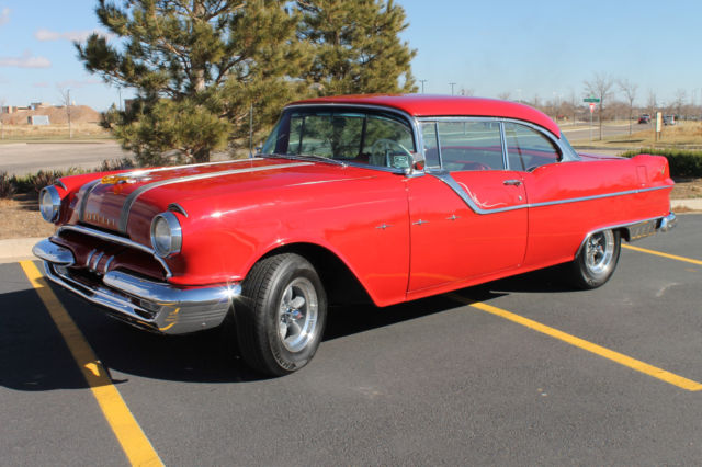 1955 Pontiac Star Chief Custom - photo 2
