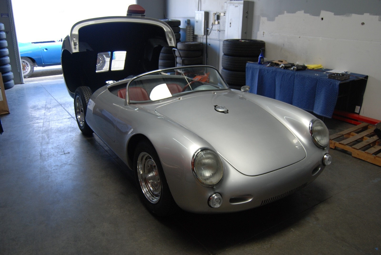 1955 Porsche 550A Spyder Porsche Spyder badging front, rear and side - photo 4