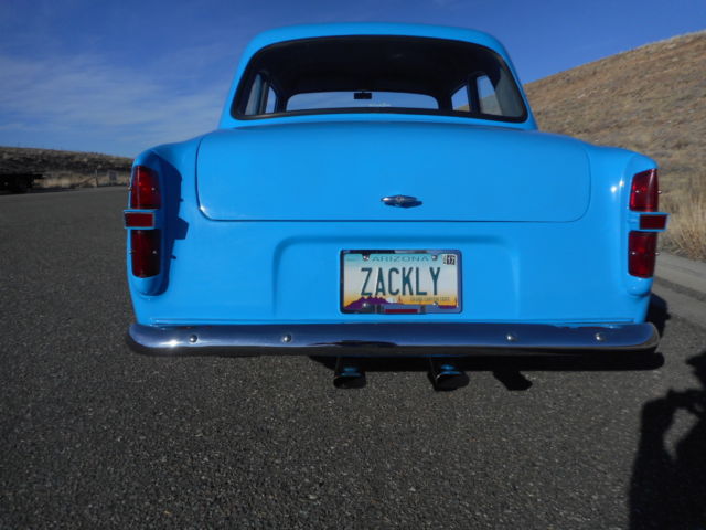 1956 Ford Anglia 100E - photo 6