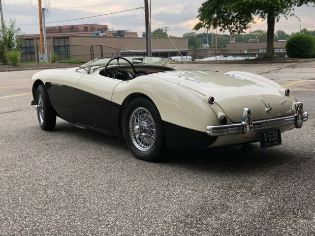 1956 Austin Healey 100 - photo 2