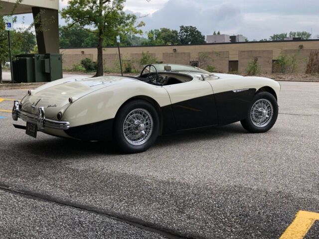 1956 Austin Healey 100 - photo 5