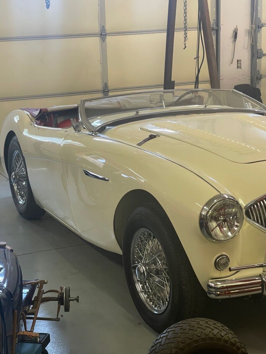 1956 Austin-Healey 100 red - photo 9