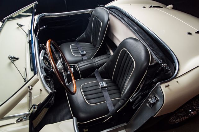 1956 Austin Healey 100M - photo 13