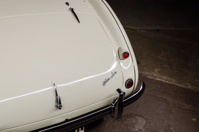 1956 Austin Healey 100M - photo 9
