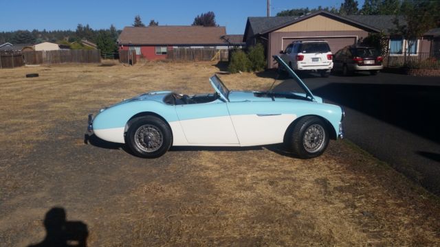1957 Austin Healey 100 - photo 2