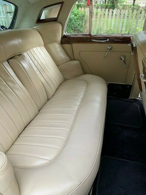 1956 Bentley S1 Standard Steel Saloon - photo 11