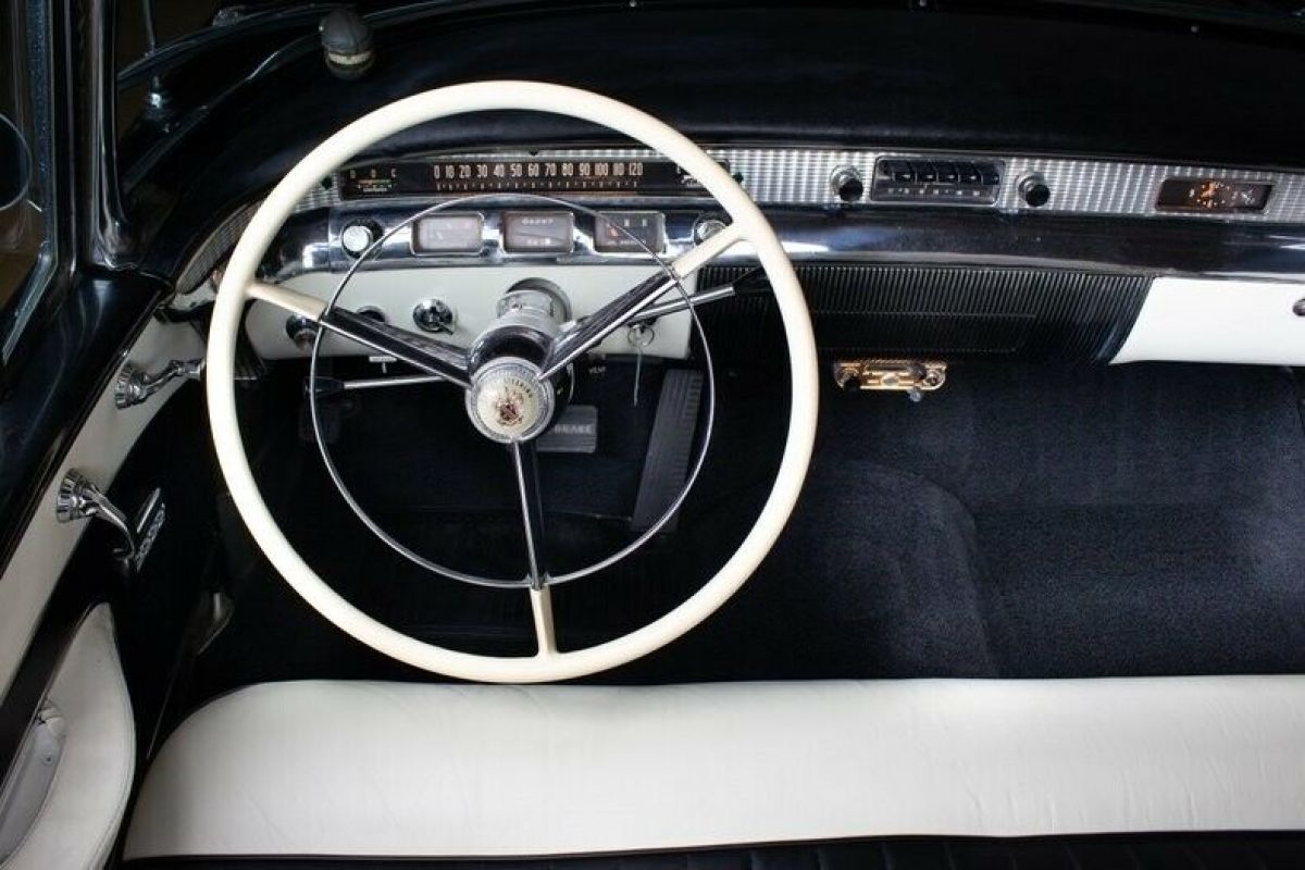 1956 Buick Roadmaster Convertible - photo 8