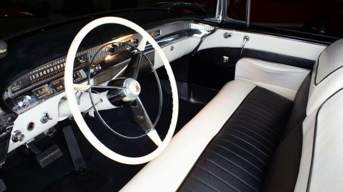1956 Buick Roadmaster Convertible - photo 9