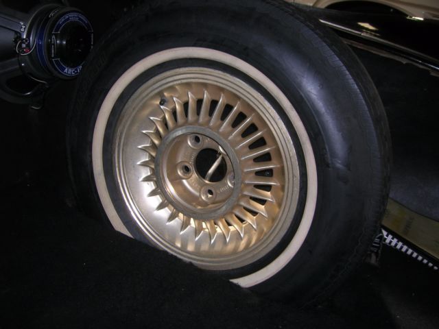 1956 Cadillac Eldorado Biarritz Convertible - photo 10