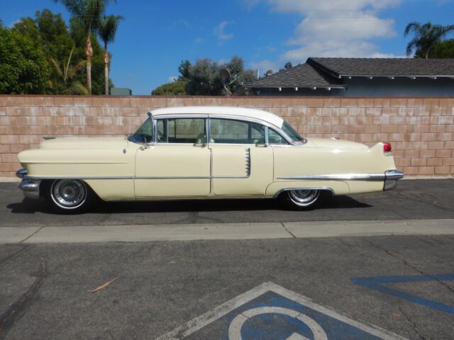 1956 Cadillac Fleetwood - photo 2