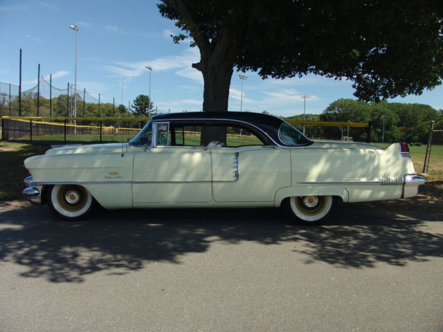 1956 Cadillac DeVille Base Hardtop 4-Door - photo 4
