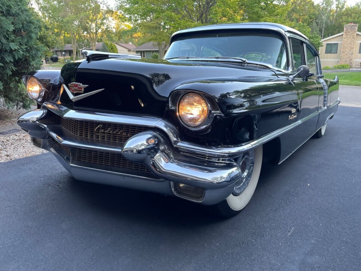 1956 Cadillac Series 60 Special Fleetwood - photo 2