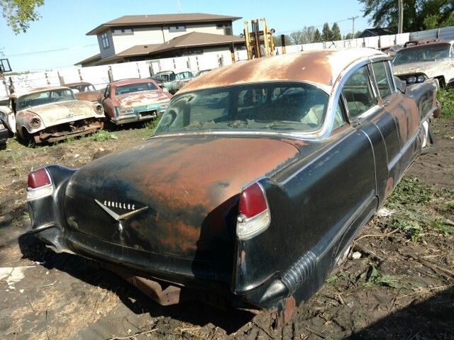 1956 Cadillac DeVille Sedan - photo 3