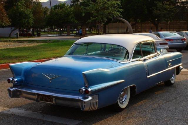 1956 Cadillac Seville ELDORADO power brakes, Power Windows, Power Seats - photo 4