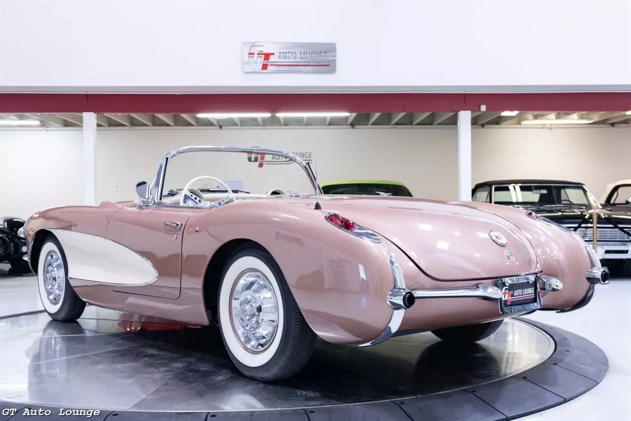1956 Corvette - photo 3