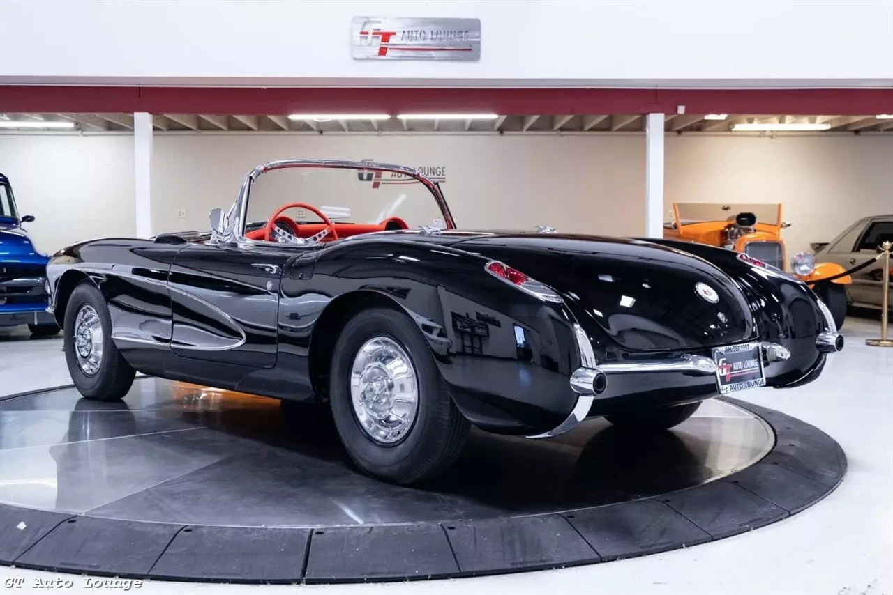 1956 Corvette Roadster - photo 3