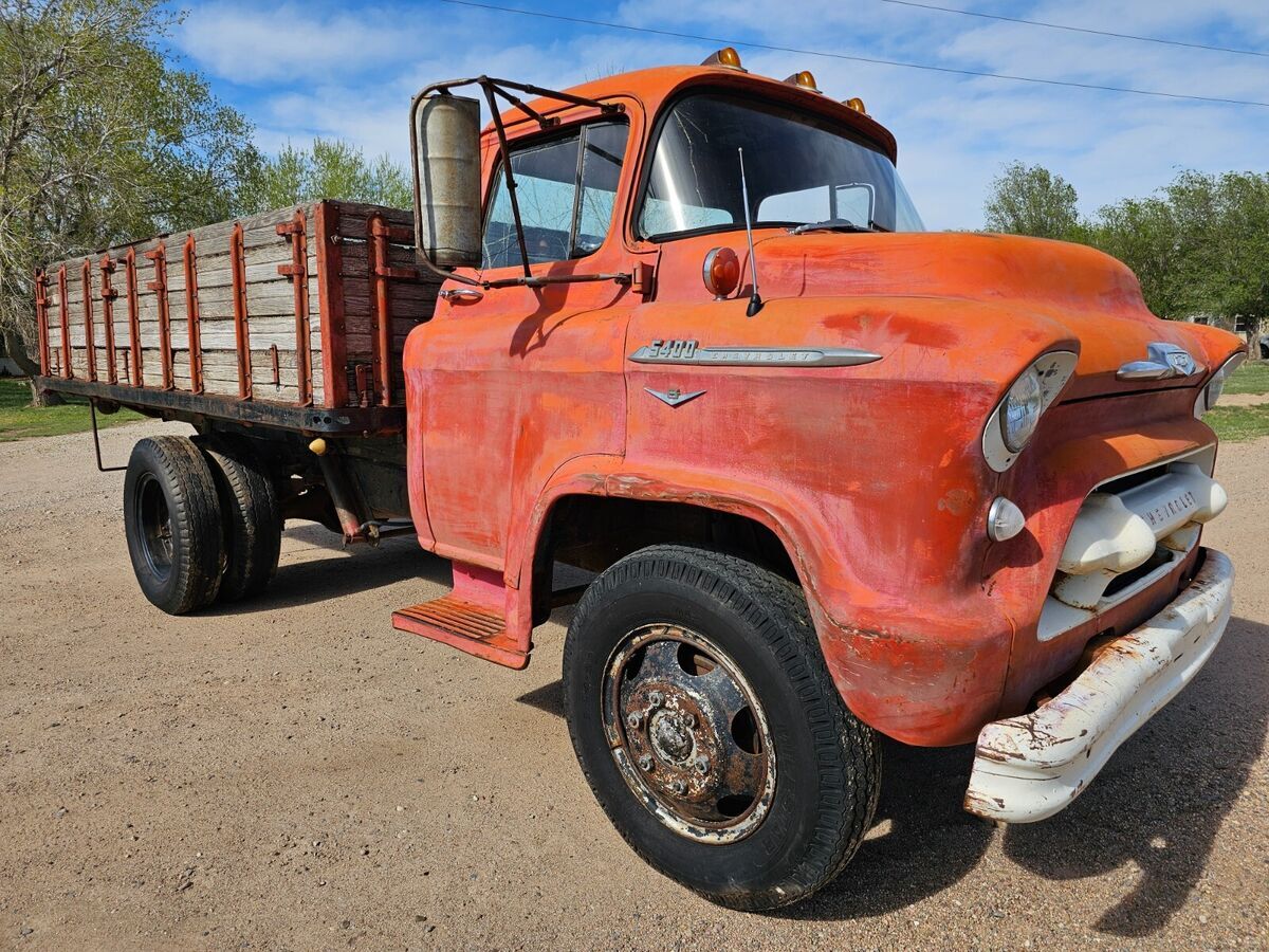 1956 Chevrolet 5400 - photo 2