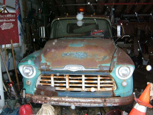 1956 CHEVY 3800 SERIES TOWTRUCK ,PIPE BOOM, TOWMATER 1956 Chevrolet Other