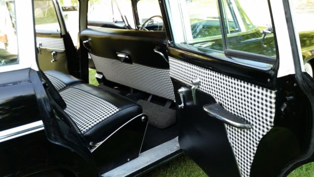 1956 Chrysler Town & Country New Yorker - photo 8