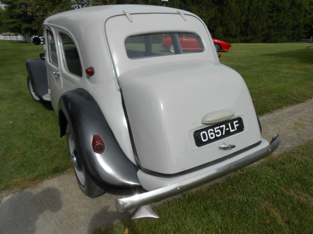 1956 Citroën Traction Avant 11B 4-Door Sedan - photo 9