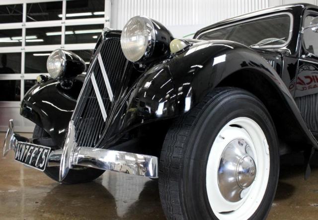 1956 Citroën Traction Avant 11BL -- - photo 12