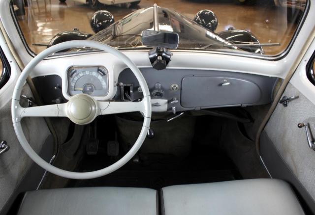 1956 Citroën Traction Avant 11BL -- - photo 3