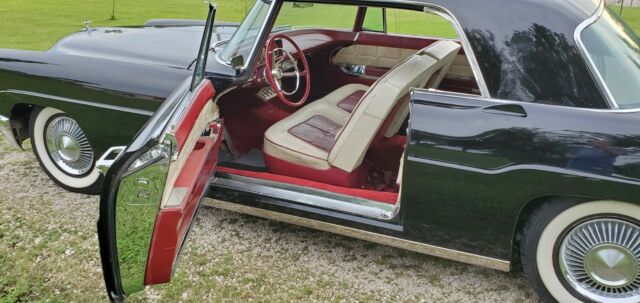 1956 Lincoln Continental - photo 6