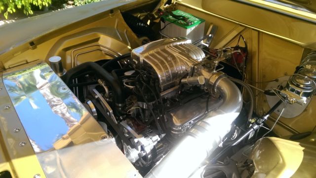 1956 Lincoln Continental all re-chromed and polished - photo 10