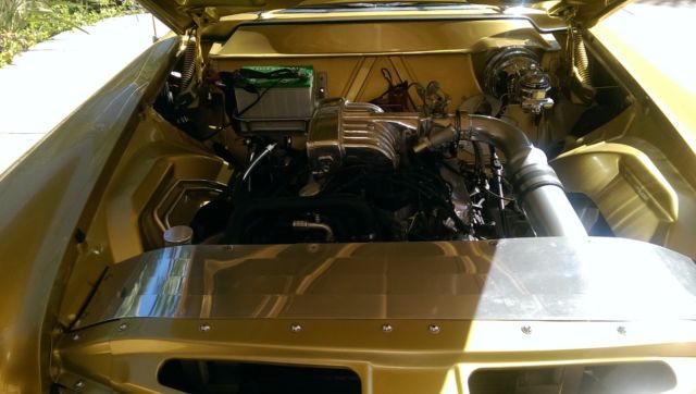 1956 Lincoln Continental all re-chromed and polished - photo 11