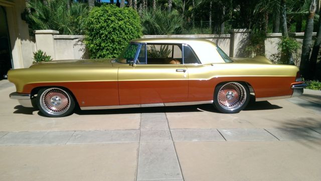 1956 Lincoln Continental all re-chromed and polished - photo 2