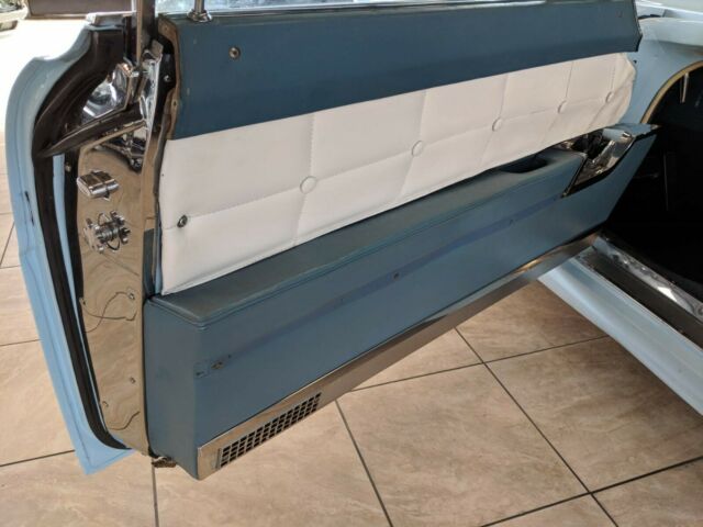 1956 Lincoln Continental - photo 5