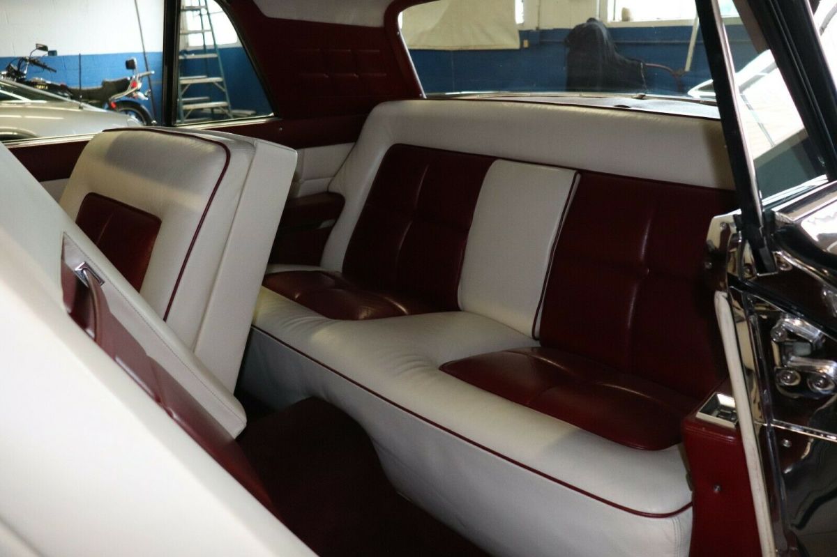 1956 Lincoln Continental Mark II - photo 4