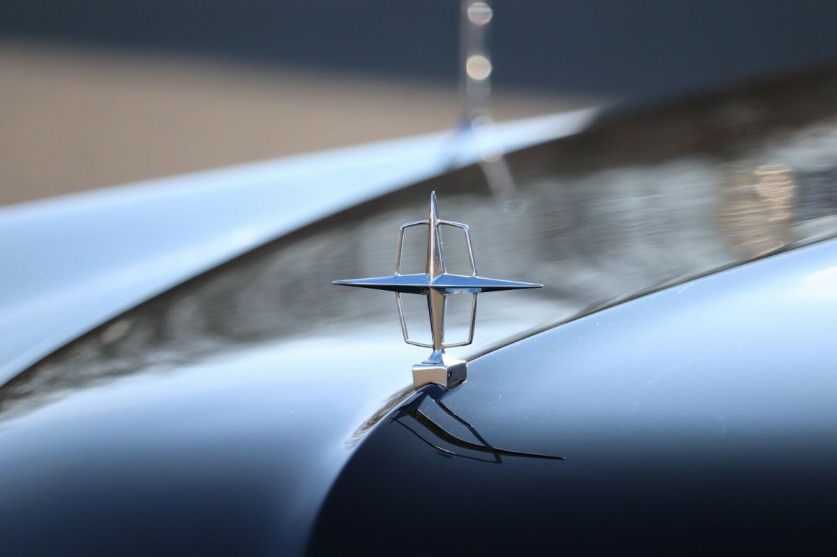 1956 Lincoln Continental Mark II - photo 9