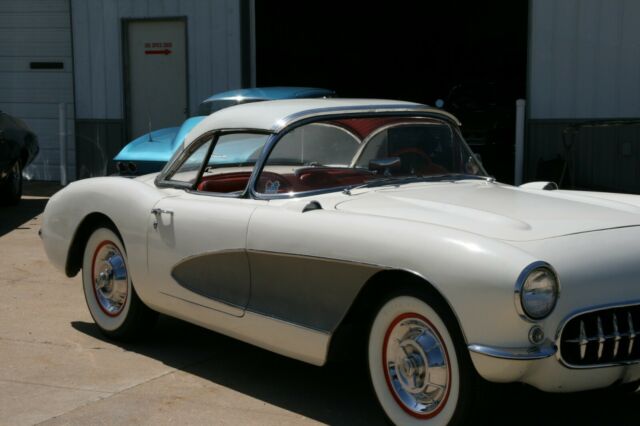 1956 Chevrolet Corvette - photo 10