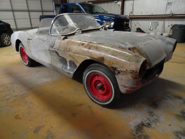 1956 CORVETTE PROJECT NEEDS RESTORATION C1 NCRS 1957 HOT ROD VETTE 1956 Chevrolet Corvette