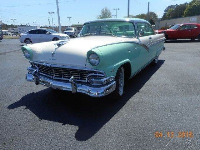 1956 Ford Fairlane DELUXE - photo 2