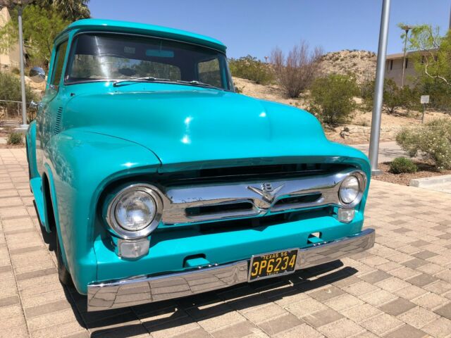 1956 Ford F-100 - photo 2
