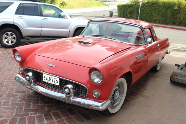 1956 Ford Thunderbird