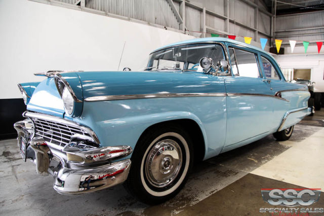 1956 Ford Fairlane CLUB SEDAN - photo 2
