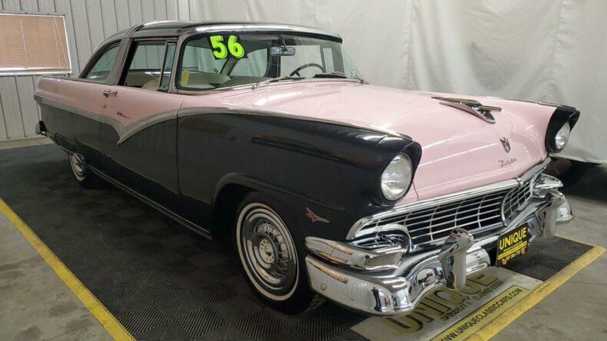 1956 Ford Crown Victoria - photo 3
