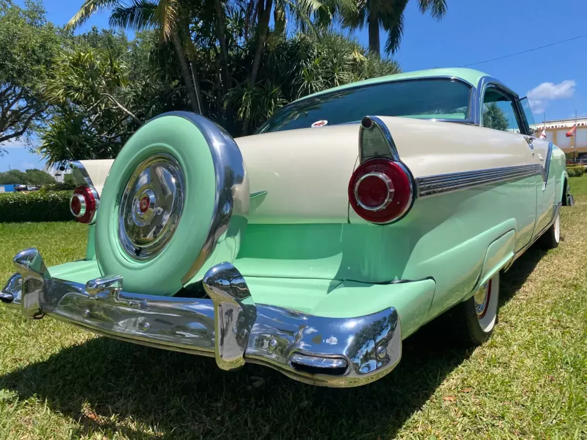 1956 FORD CROWN VICTORIA NUT AND BOLT NEW! CONTINENTAL PACKAGE NO RESERVE 1956 Ford Crown Victoria