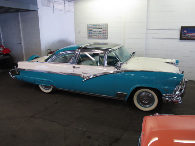 1956 Ford Crown Victoria - photo 2
