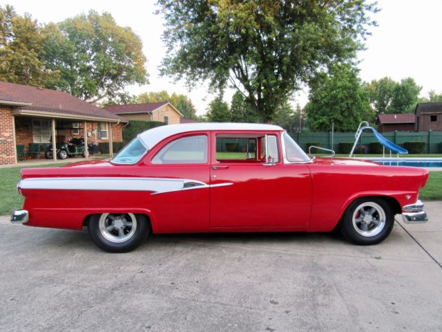 1956 Ford Fairlane - photo 3