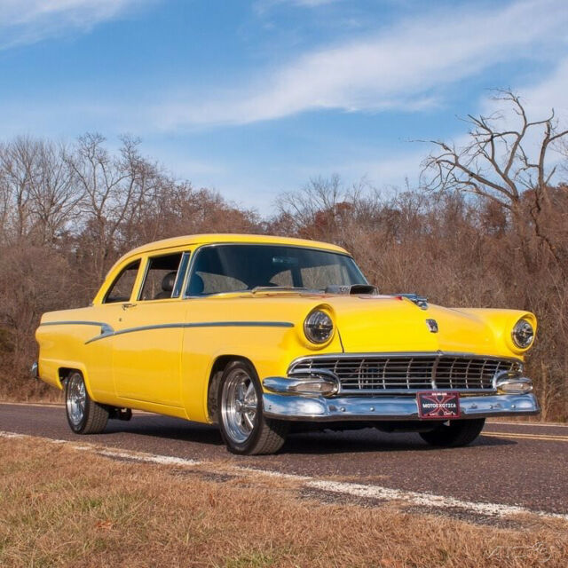 1956 Ford Customline Tudor Restomod 1956 Ford Customline Tudor Restomod